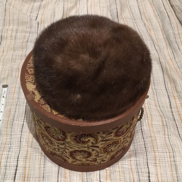 Vintage mink fur hat - Picture 6 of 6